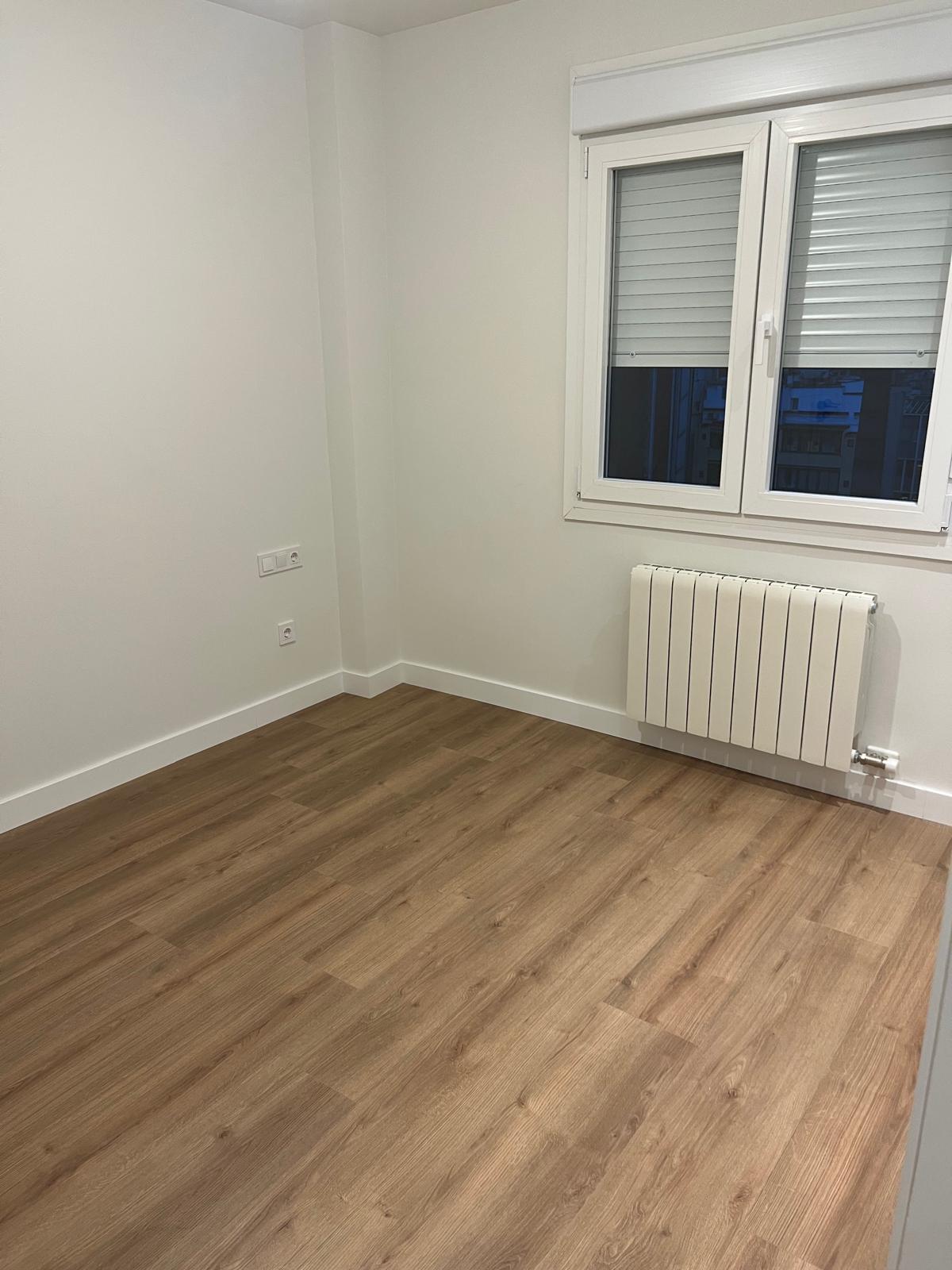 Reforma integral de vivienda con acabados modernos y personalizados