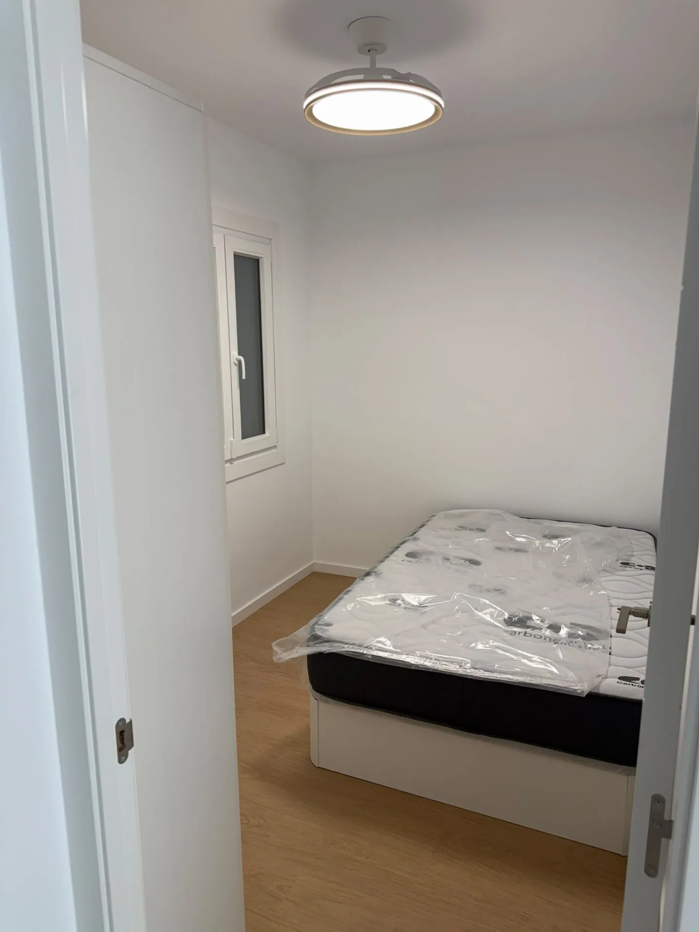 Dormitorio reformado en Proyecto Meridiana, Sant Andreu (Barcelona)